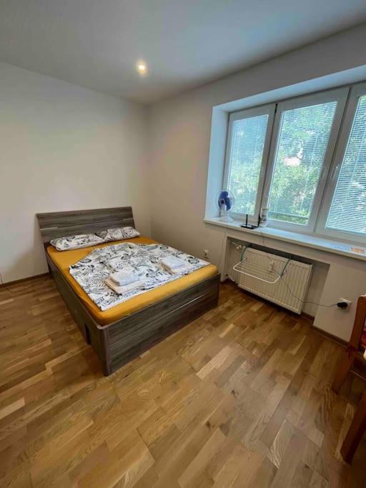 Brand New Apartment In The Heart Of Bratislava Exterior photo